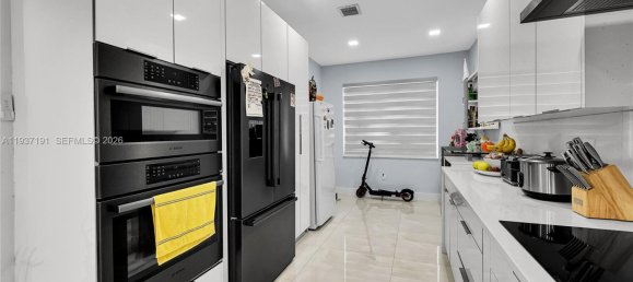 4 Schlafzimmer Villa in Miami, USA, Nr. 615190 27
