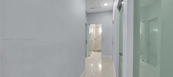 4 Schlafzimmer Villa in Miami, USA, Nr. 615190 19
