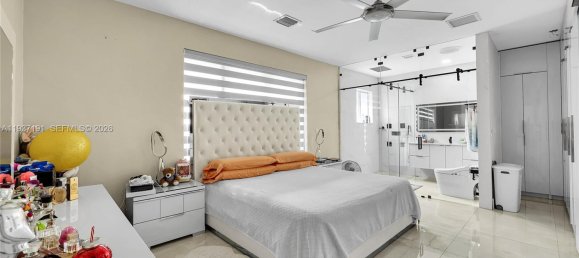 4 Schlafzimmer Villa in Miami, USA, Nr. 615190 12