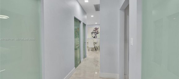 4 Schlafzimmer Villa in Miami, USA, Nr. 615190 18