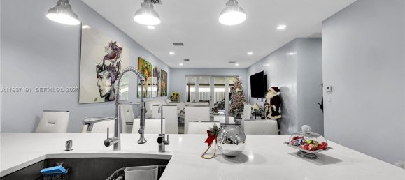 4 Schlafzimmer Villa in Miami, USA, Nr. 615190 24