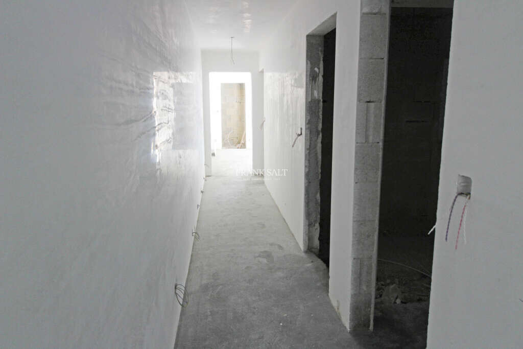 Apartamento T3 em Swieqi, Malta N.º 4874