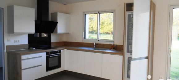 2 Schlafzimmer Haus in Saint-Viatre, France, Nr. 226722 5