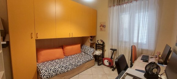 4 rooms Apartment in Paternò, Italy No. 45175 8