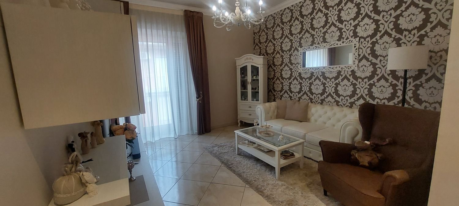 Квартира с 4 комнатами в Патерно, Италия № 45175