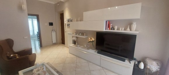 4 rooms Apartment in Paternò, Italy No. 45175 2