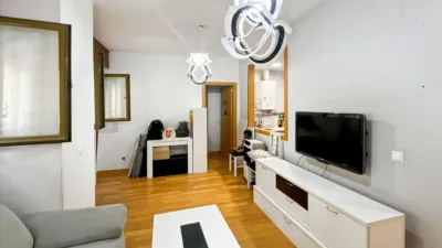 Apartamento de 2 dormitorios en Madrid, Spain No. 178820