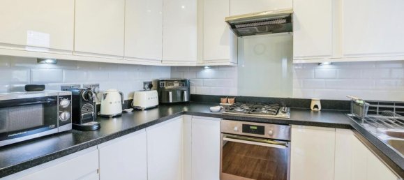 2 bedrooms Apartment in Purley, United Kingdom No. 8073 5