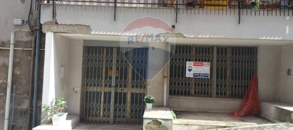 87m² Commercial property in Ragusa, Italy No. 55105 13