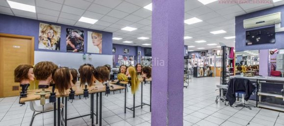 171m² Commercial property in Madrid, Spain No. 165556 6