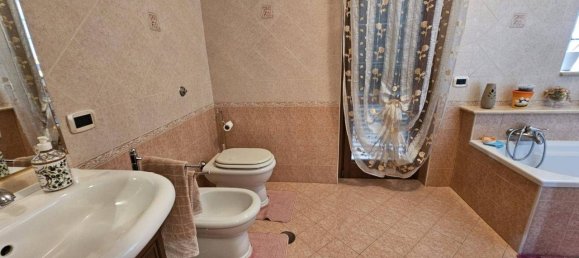 4-Zimmer Villa in Latina, Italy, Nr. 153570 12