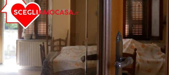 3 rooms Apartment in Catanzaro, Italy No. 111672 10