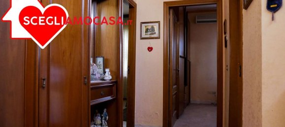 3 rooms Apartment in Catanzaro, Italy No. 111672 8