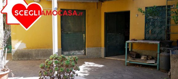 3 rooms Apartment in Catanzaro, Italy No. 111672 5