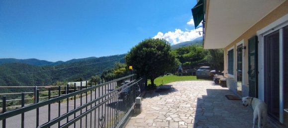 4 Schlafzimmer Wohnung in Magliolo, Italy, Nr. 311037 16