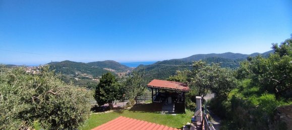 4 Schlafzimmer Wohnung in Magliolo, Italy, Nr. 311037 9