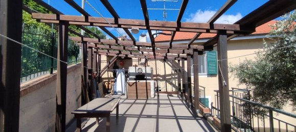 4 Schlafzimmer Wohnung in Magliolo, Italy, Nr. 311037 8