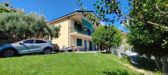 4 Schlafzimmer Wohnung in Magliolo, Italy, Nr. 311037 17