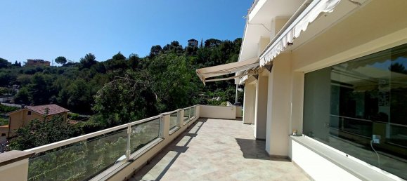 8 rooms Villa in Sanremo, Italy No. 238135 4