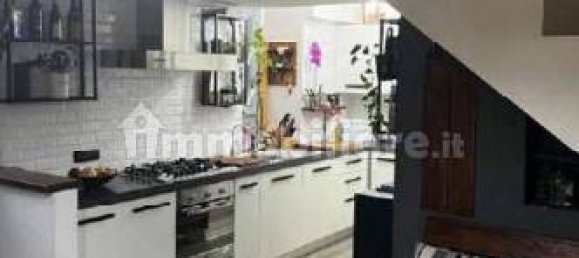 2 Schlafzimmer Wohnung in Bisuschio, Italy, Nr. 294972 4