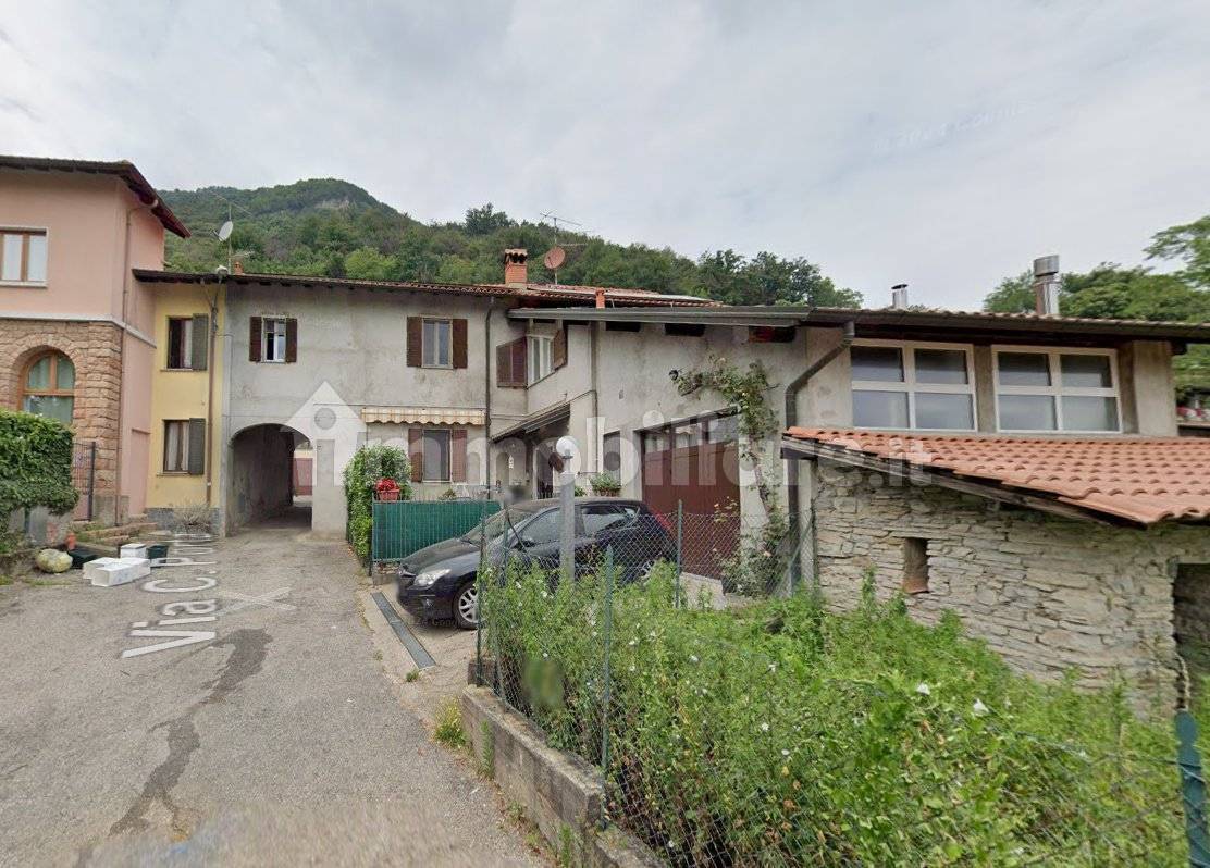 2 Schlafzimmer Wohnung in Bisuschio, Italy, Nr. 294972