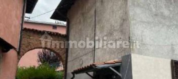 2 Schlafzimmer Wohnung in Bisuschio, Italy, Nr. 294972 3