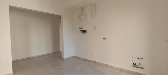 3 rooms Apartment in Florence, Italy No. 265198 10