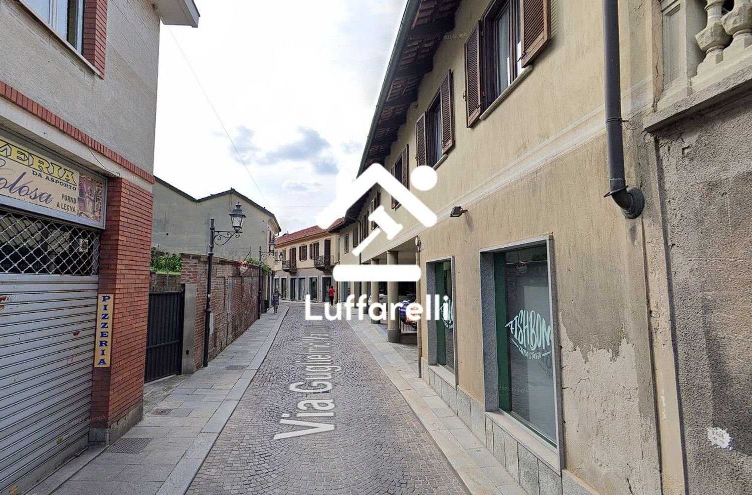 Квартира с 5 комнатами в Чирие, Италия № 47195