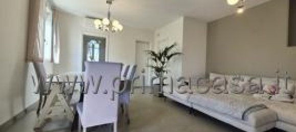4 rooms House in San Martino in Rio, Italy No. 14640 6
