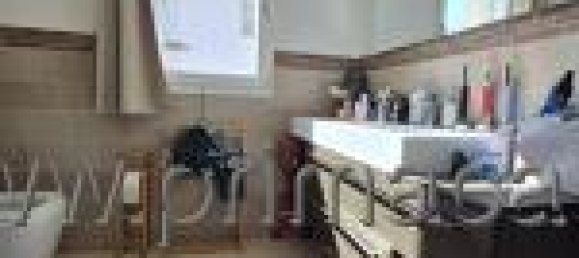 4 rooms House in San Martino in Rio, Italy No. 14640 21