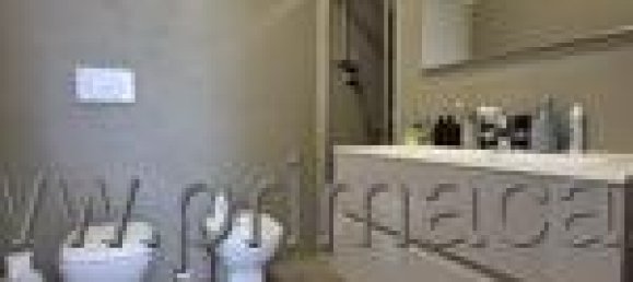 4 rooms House in San Martino in Rio, Italy No. 14640 11