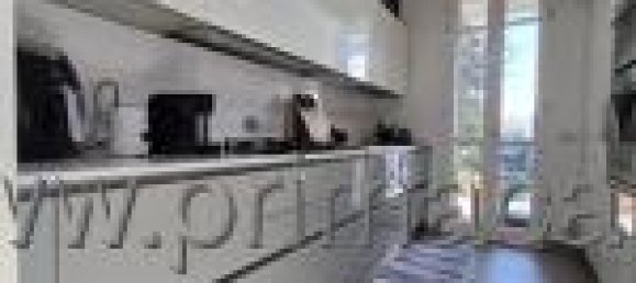 4 rooms House in San Martino in Rio, Italy No. 14640 8