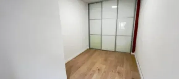 Apartamento T3 em L'Hospitalet de Llobregat, Spain N.º 142248 8