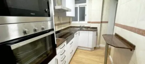 Apartamento T3 em L'Hospitalet de Llobregat, Spain N.º 142248 7