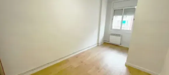 Apartamento T3 em L'Hospitalet de Llobregat, Spain N.º 142248 2