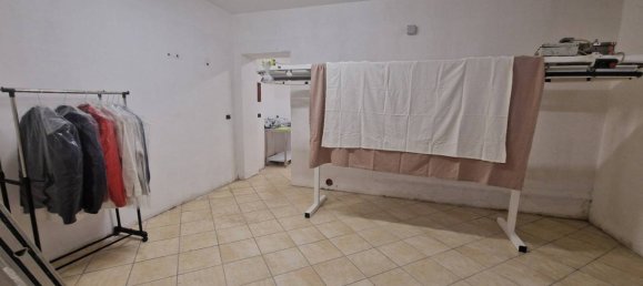 Коммерческая недвижимость с 2 комнатами в Фьяно Романо, Италия № 308486 8