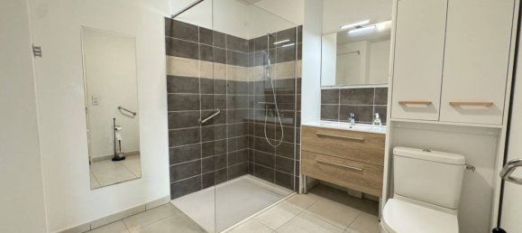 1 bedroom Apartment in Valence, France No. 203625 7