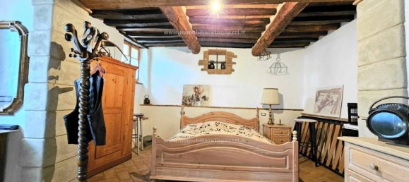 2 bedrooms House in Certaldo, Italy No. 361851 3