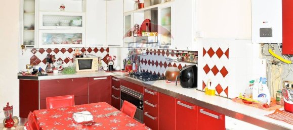 4 rooms Apartment in Catania, Italy No. 298900 9