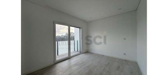 4 bedrooms House in Corroios, Portugal No. 102833 22