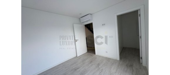 4 bedrooms House in Corroios, Portugal No. 102833 23