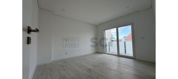 4 bedrooms House in Corroios, Portugal No. 102833 5