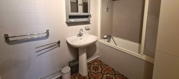 4 chambres Maison à Roujan, France No. 333612 10