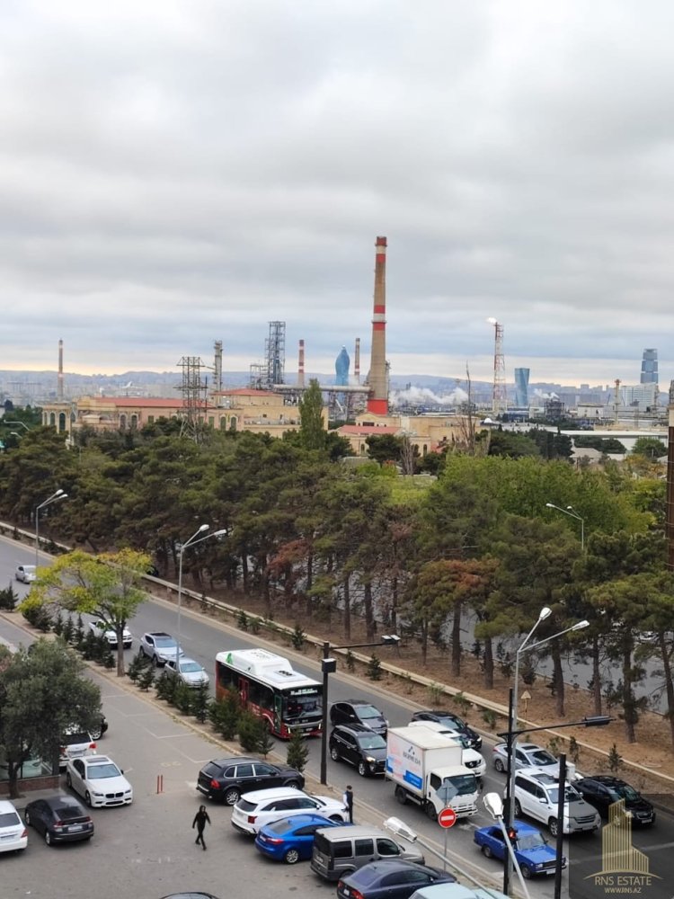 Propriété commerciale à Nizami, Azerbaijan 1640m² No. 1096