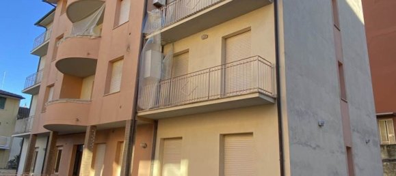 3 rooms Apartment in Chianciano Terme, Italy No. 154531 10