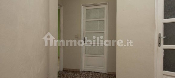 2 bedrooms Apartment in Turin, Italy No. 211126 13