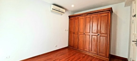 3 bedrooms Apartment in Tay Ho, Vietnam No. 19496 10