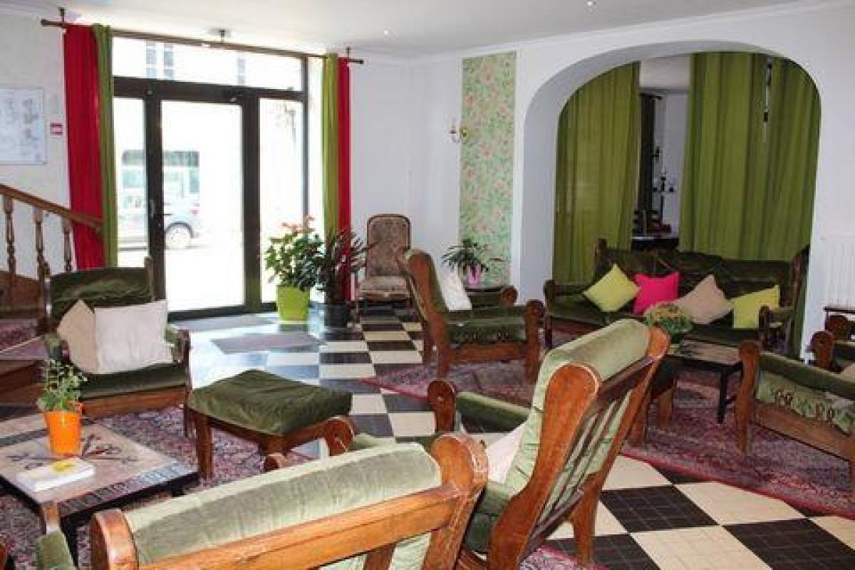  مكتب في Dole, France 800متر مربع رقم 19917