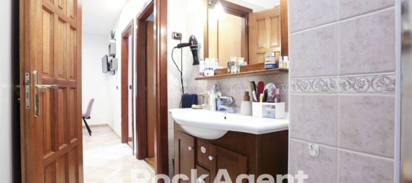 Apartamento de 2 dormitorios en Naples, Italy No. 349696 3