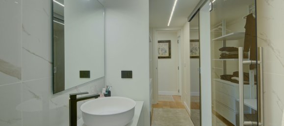 2 rooms Apartment in Turin, Italy No. 156597 12